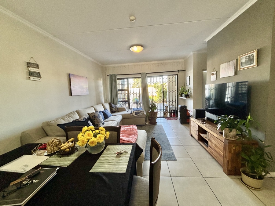 To Let 3 Bedroom Property for Rent in Sandown Western Cape